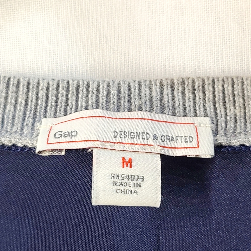 *Gap Color Block Hi-Low Pullover - image 4